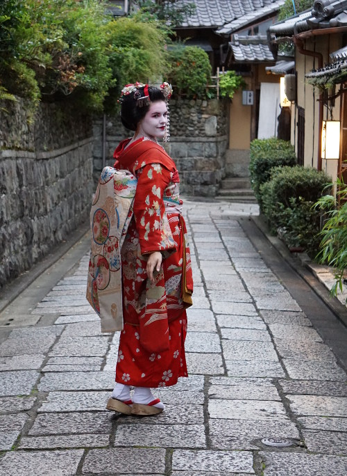 Aya Geisha Makeover Aya Geisha Makeover - Nachher