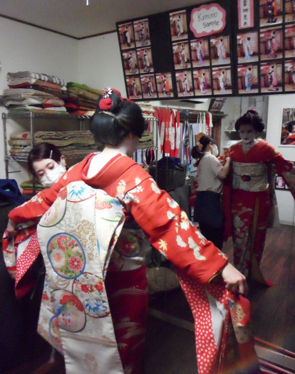 Aya Geisha Makeover Aya Geisha Makeover - Kimono Fitting